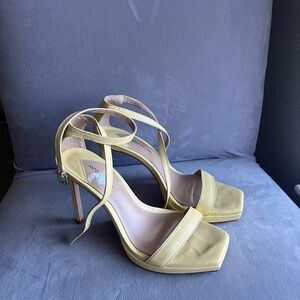 Antonio Melani yellow leather‎  ankle strap heels.